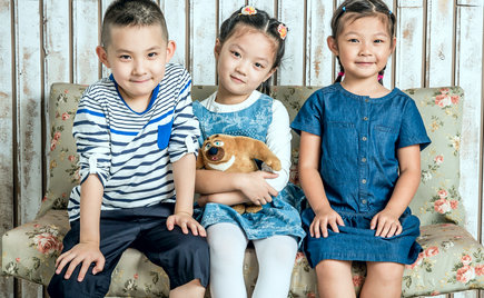 bmw11222服装与Mothercare:高质量童装 点缀孩子精致童年