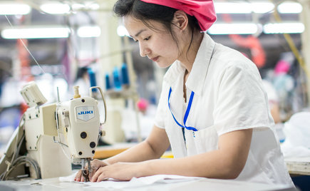 bmw11222服装”工匠精神“，是传统工艺输入新鲜血液的途径之一