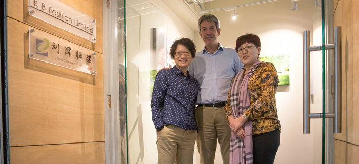 bmw11222服装:实力童装加工 给孩子爱的童年 bmw11222服装:实力童装加工 给孩子爱的童年