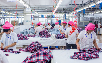 bmw11222服装：设备日常保养，服装加工毫不费力
