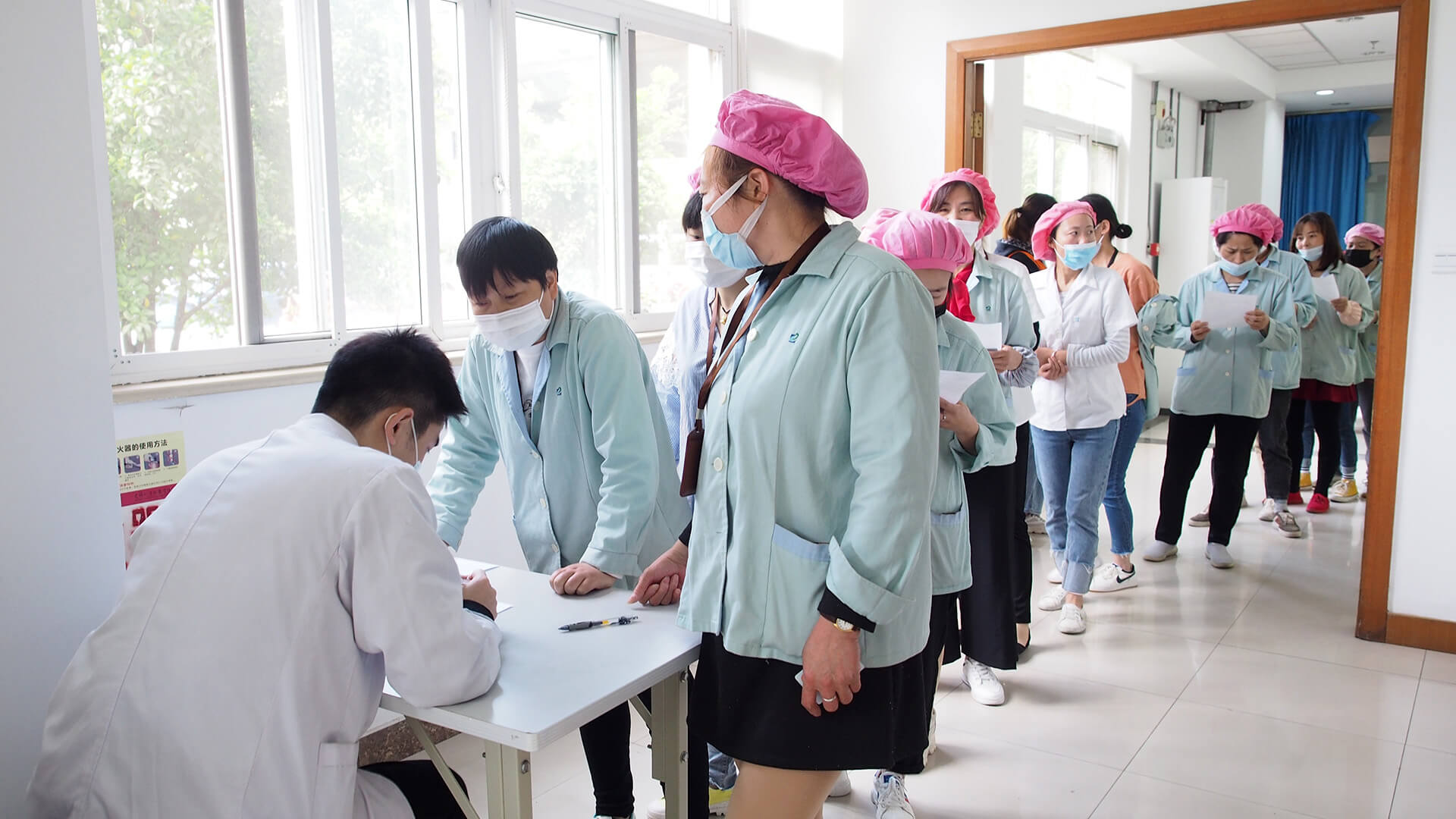 2 bmw11222服装厂接种新冠疫苗